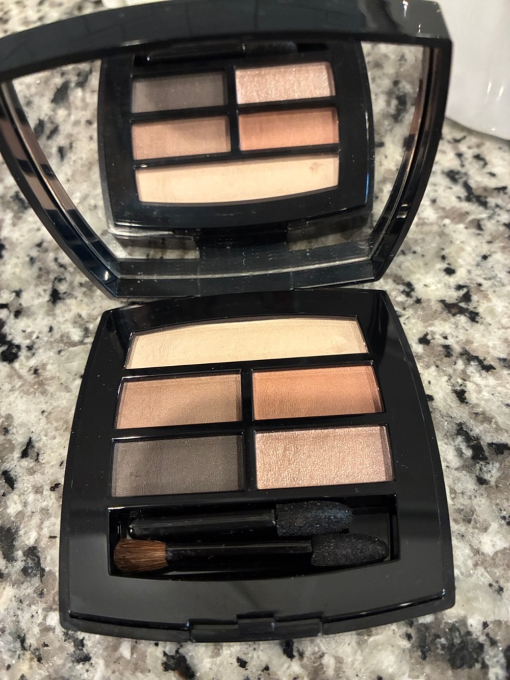 CHANEL Neutral Eyeshadow Quartet - Beige, Taupe & Brown